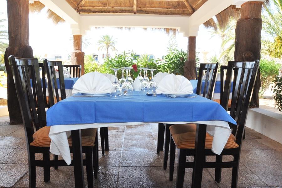 Dar El Manara Djerba & Aparts Hotel Taguermess