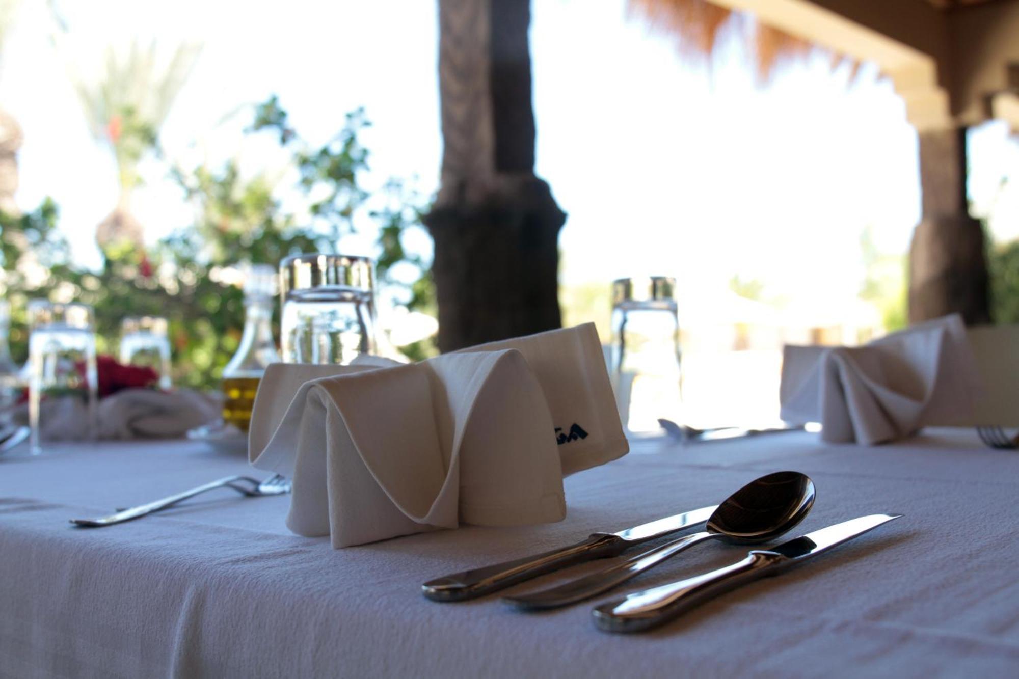 Dar El Manara Djerba & Aparts Hotel Taguermess