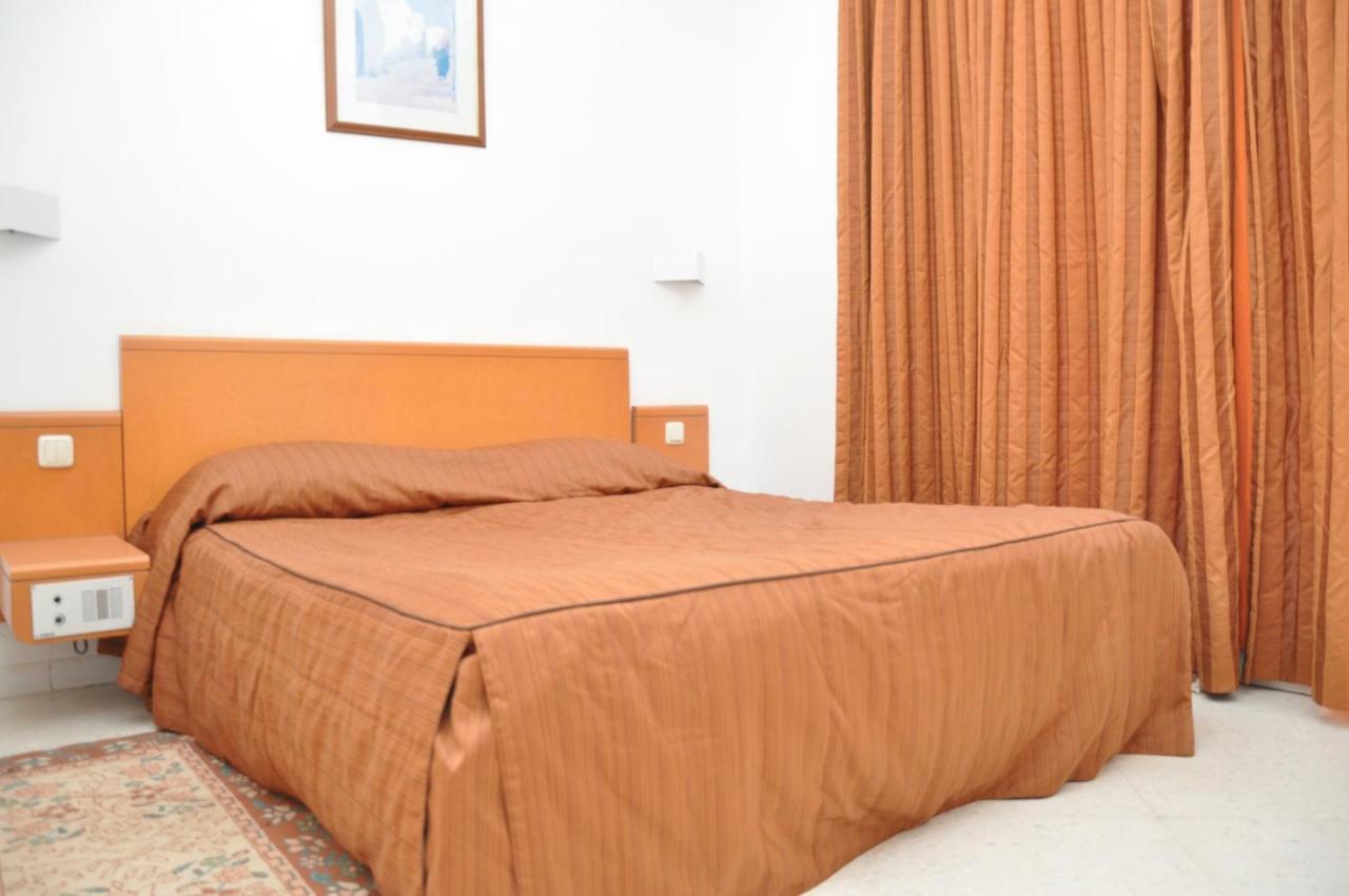 Hotel Dar El Manara Djerba & Aparts Taguermess